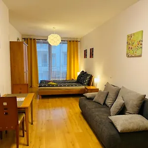 Opera Apartment *