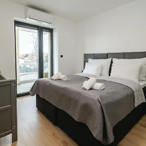 Apartment Vaczi Relax Boutique Suits *