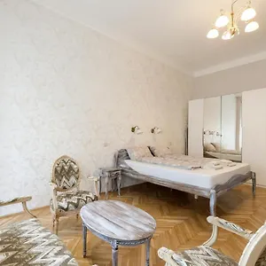 Apartment Standard By Hi5-classic 253 *