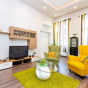 Apartment Galerie Grandeur With 2br By Newave *