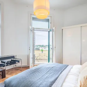 Super Large - Super Comfy With Balcony * Budapest