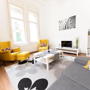 Apartment Danube Dwelling Aulich Utca 3