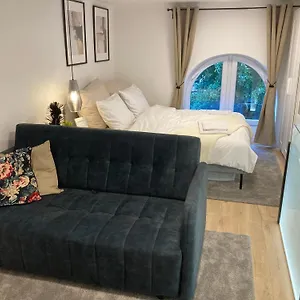 Apartament The Ernest *