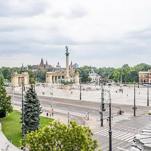 The Grand Penthouse With Stunning View To Heroes Square Budapest