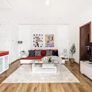 Relaxing Spacious Balcony Super Near Opera *