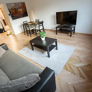 Huge 2 Bedroom Flat With Stunning View - Close To Sziget Apartment