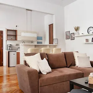 Szondi74 Apartment