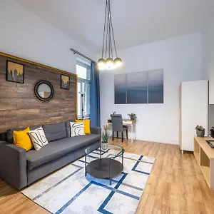 Stylish Cozy Dream In The Heart Of