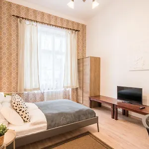 Comfy Large Apartment Budapest