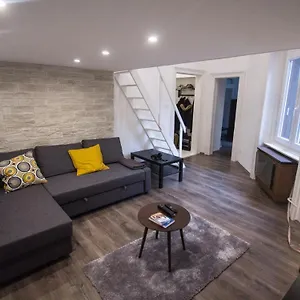 Beautiful And Cosy In Centre Apartment