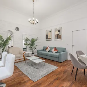 Apartment Unique In By Cavaland Budapest