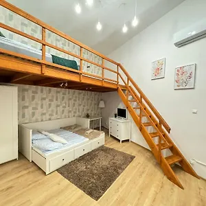 Apartment Nepszinhaz With Ac *