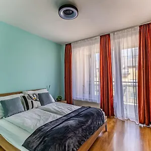 Bella Family Apartment
