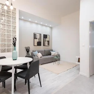 Apartment Kl31 - Best Location - Elegant Historic Residence By Bqa Budapest