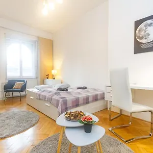 Apartment Luxury On Andrassy Avenue - A7 Budapest