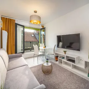Apartment Sunbeam Crest *