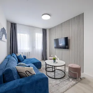 Deluxe & Minimalistic In The Heart Of * Budapest