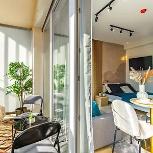 Apartment Modern Downtown With A Sunny Terrace *