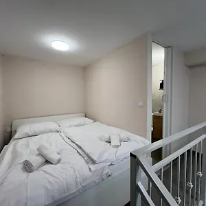 Iza-szondi Homes Apartment Budapest
