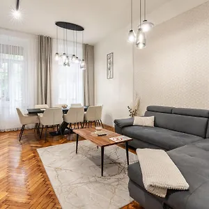 Astra Lux Bp Apartment Budapest