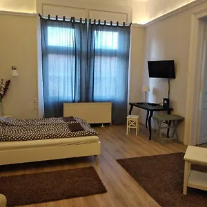 Rakoczi Ut 63. Apartament Budapeszt