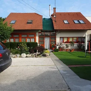 Bai Panzio Budapest