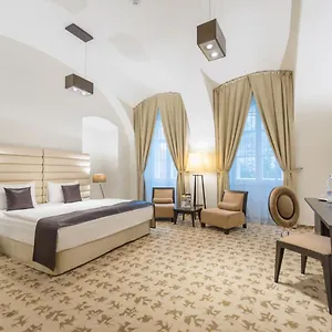 Buda Castle 4*
