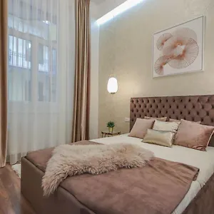 Aparthotel Bengt Dohany Str.