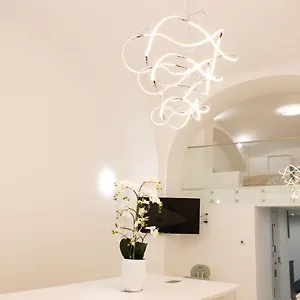 Parliament Exclusive Gallery Apartment *