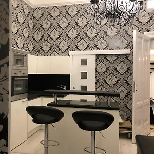 Apartment Fashion Street Executive