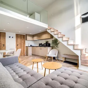 Apartment Astoria Premium - R26 *