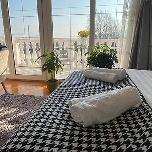 Meszko Park House Βουδαπέστη